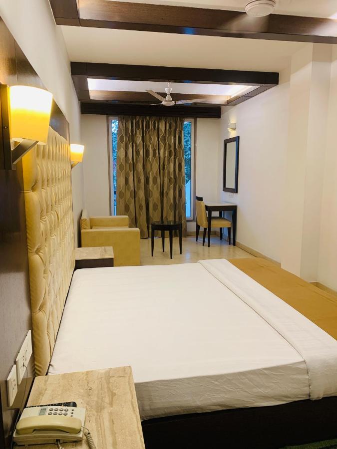Metropolis Tourist Home Paharganj Neu-Delhi Exterior foto