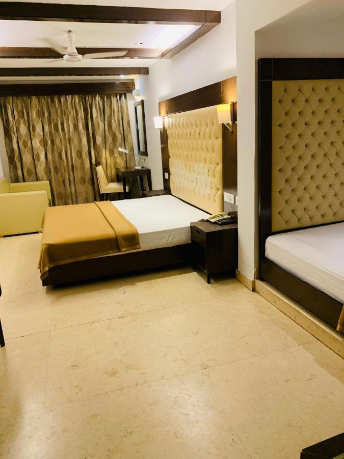 Metropolis Tourist Home Paharganj Neu-Delhi Exterior foto