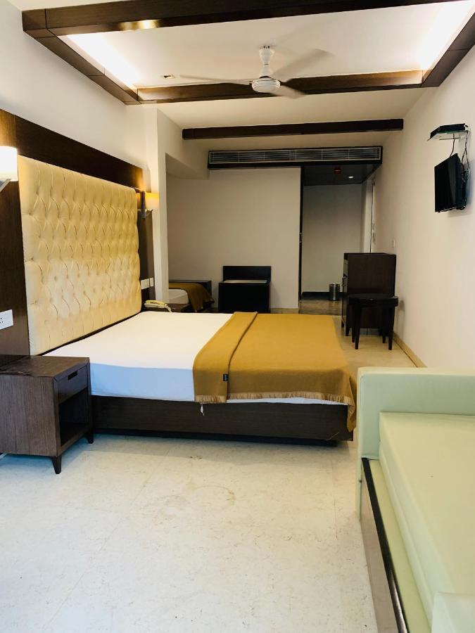 Metropolis Tourist Home Paharganj Neu-Delhi Exterior foto