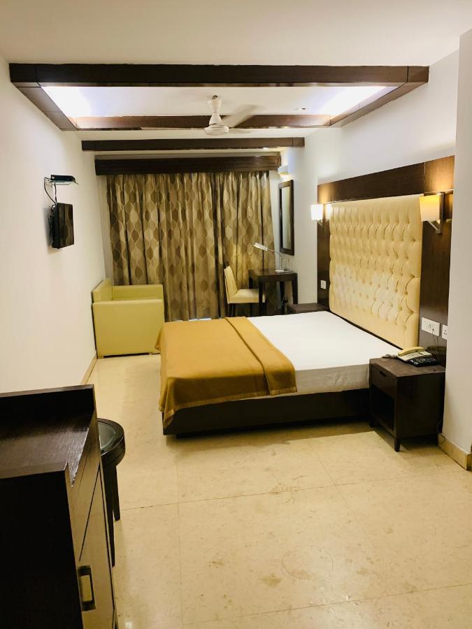Metropolis Tourist Home Paharganj Neu-Delhi Exterior foto