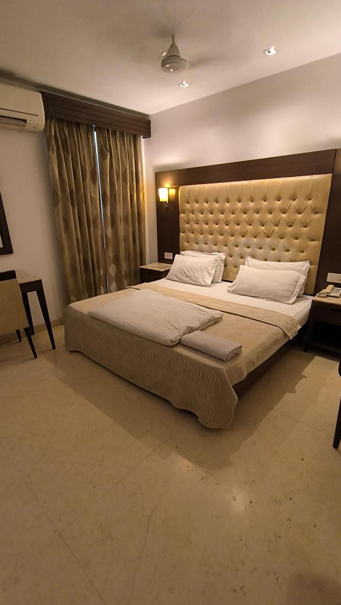 Metropolis Tourist Home Paharganj Neu-Delhi Exterior foto