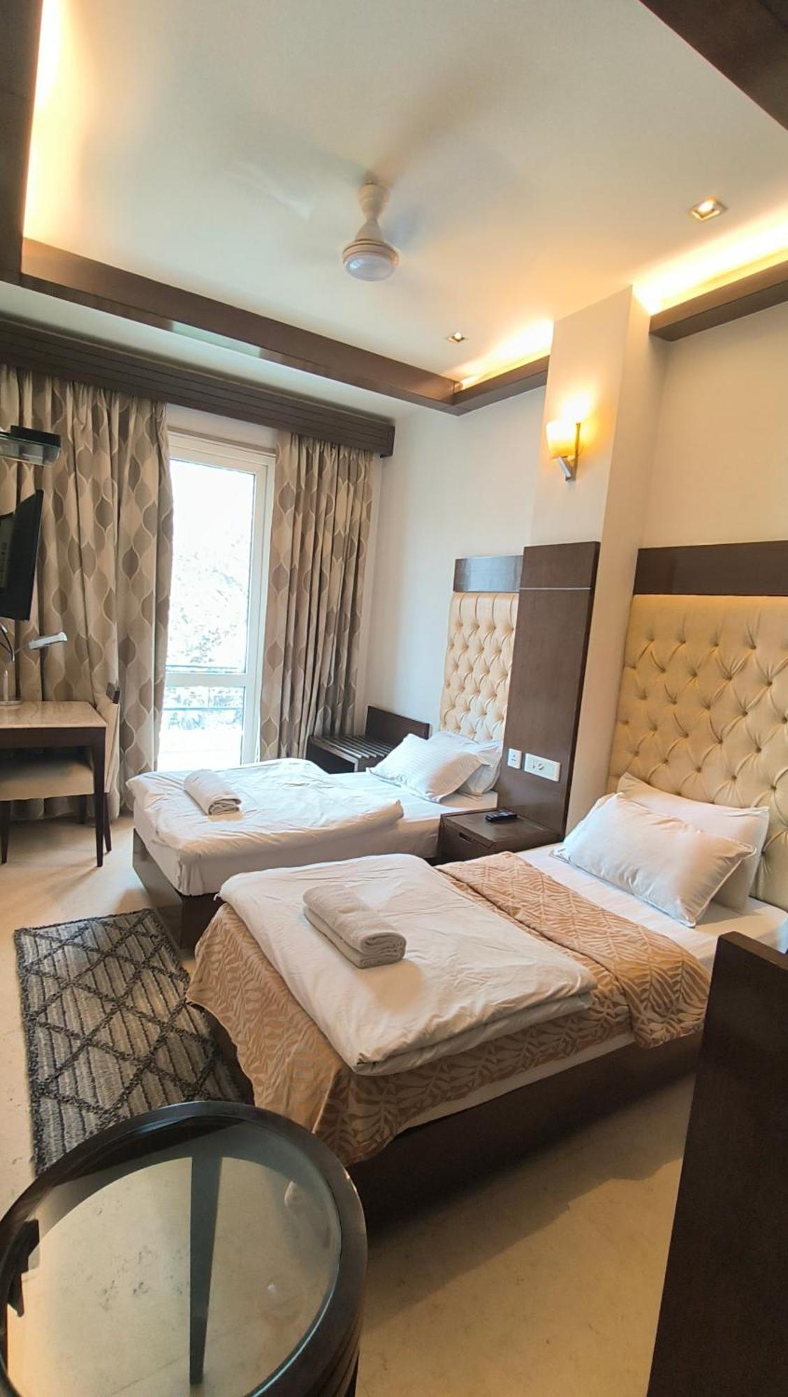 Metropolis Tourist Home Paharganj Neu-Delhi Exterior foto